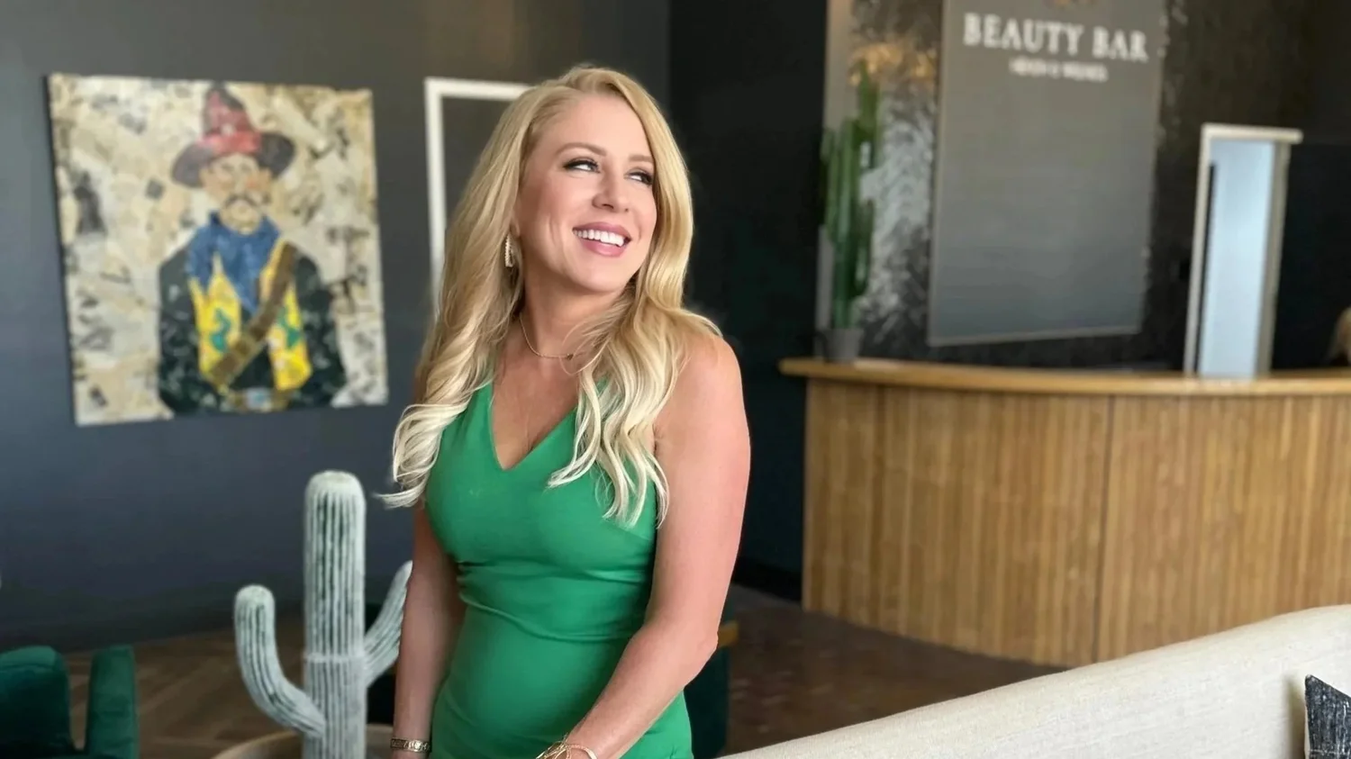 Beauty Bar Health & Wellness Clinic logo